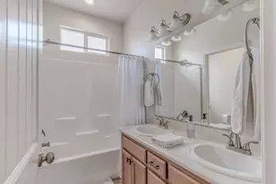 3853 Banyan Tree Dr, Modesto, CA 95355 - Photo 24