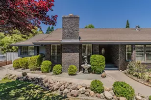 438 La Contenta Dr, Valley Springs, CA 95252 - Photo 2
