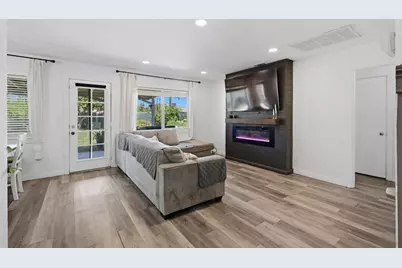 7109 Delhaven Way, North Highlands, CA 95660 - Photo 6
