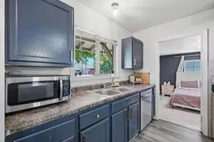 7109 Delhaven Way, North Highlands, CA 95660 - Photo 18