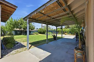 7109 Delhaven Way, North Highlands, CA 95660 - Photo 32