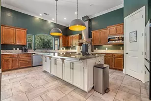 10725 Goldsborough Cir, Oakdale, CA 95361 - Photo 18