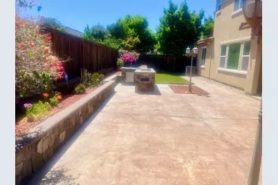 566 Fallsburg Court, Brentwood, CA 94513 - Photo 6