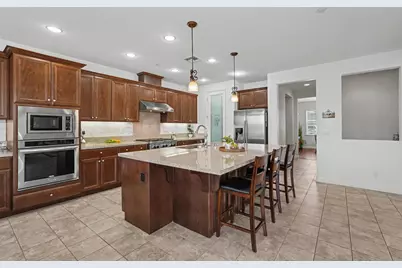 566 Fallsburg Court, Brentwood, CA 94513 - Photo 2