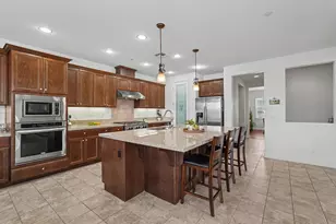 566 Fallsburg Ct, Brentwood, CA 94513 - Photo 2