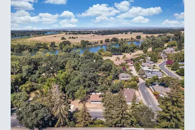 5720 Riverside Boulevard, Sacramento, CA 95822 - Photo 14