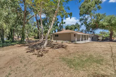 5720 Riverside Boulevard, Sacramento, CA 95822 - Photo 6