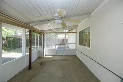 2704 Aston Court, Modesto, CA 95355 - Photo 32