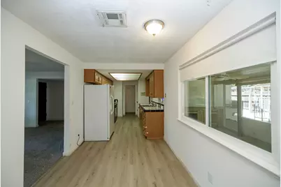 2704 Aston Court, Modesto, CA 95355 - Photo 16