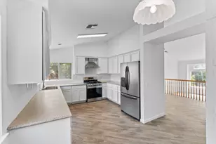 16 Graywood Ct, Sacramento, CA 95823 - Photo 10