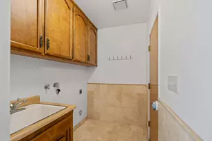 1508 Kingfield Dr, Modesto, CA 95350 - Photo 8