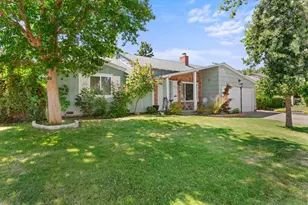2225 Landon Ln, Sacramento, CA 95825 - Photo 2