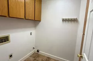 9013 Chantal Way, Sacramento, CA 95829 - Photo 18