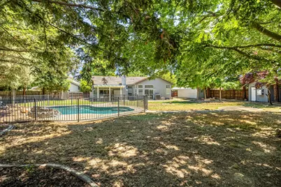 9282 Dever Circle, Elk Grove, CA 95624 - Photo 4