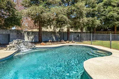 9282 Dever Circle, Elk Grove, CA 95624 - Photo 10