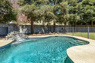 9282 Dever Cir, Elk Grove, CA 95624 - Photo 10