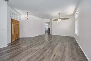 9282 Dever Cir, Elk Grove, CA 95624 - Photo 14