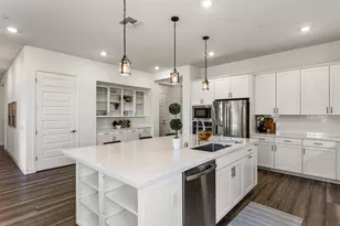 8305 Evans Tree Dr, Roseville, CA 95747 - Photo 6