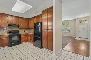 802 E Augusta St, Woodbridge, CA 95258 - Photo 6