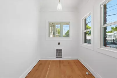 816 Alhambra Boulevard, Sacramento, CA 95816 - Photo 20