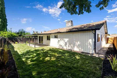 9213 Tam O Shanter Drive, Stockton, CA 95210 - Photo 16