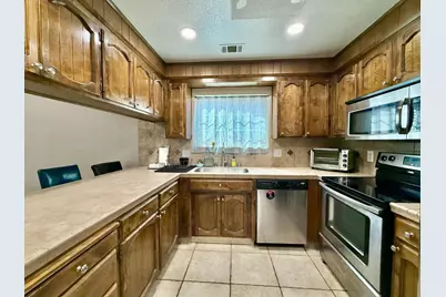 3032 NE Sleepy Hollow Drive, Stockton, CA 95209 - Photo 26