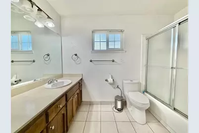 3032 NE Sleepy Hollow Drive, Stockton, CA 95209 - Photo 10