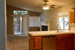 8941 Mandalay Way, Elk Grove, CA 95624 - Photo 10