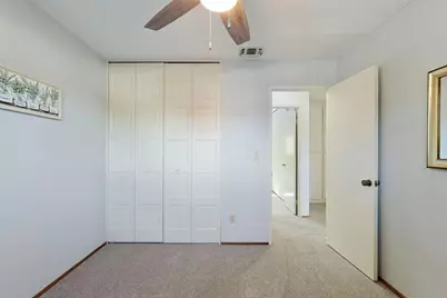 9470 Mira Del Rio Drive, Sacramento, CA 95827 - Photo 26