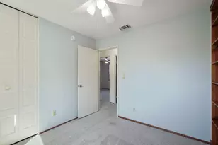 9470 Mira Del Rio Dr, Sacramento, CA 95827 - Photo 28