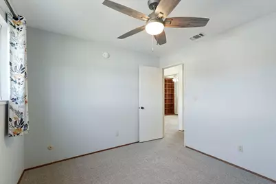 9470 Mira Del Rio Drive, Sacramento, CA 95827 - Photo 24