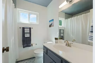 9470 Mira Del Rio Drive, Sacramento, CA 95827 - Photo 22