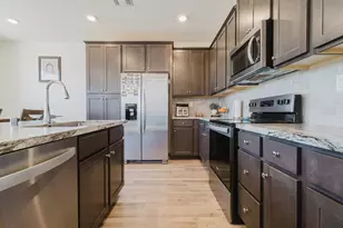 8629 McCloud River Wy, Sacramento, CA 95828 - Photo 16
