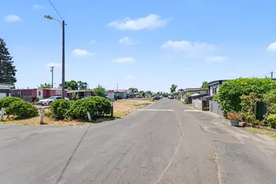 S 1st Street #21, Turlock, CA 95380 - Photo 4