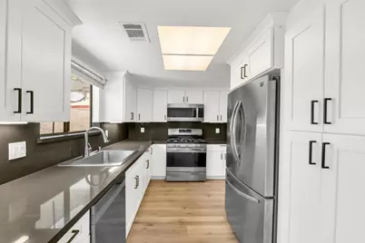 4848 El Cemonte Avenue #5, Davis, CA 95618 - Photo 2