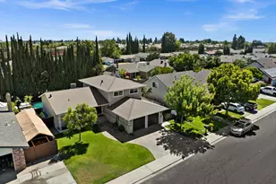864 Siskiyou Ln, Manteca, CA 95336 - Photo 4