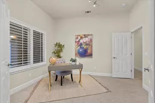 3648 Voleyn St, Carmichael, CA 95608 - Photo 14