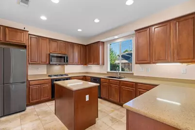 1577 Parkside Court, Tracy, CA 95376 - Photo 16