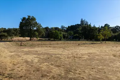 13749 Lancaster Road, Oakdale, CA 95361 - Photo 30
