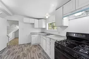 1933 Los Robles Blvd, Sacramento, CA 95838 - Photo 40