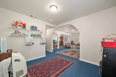 9271 Elk Grove Blvd, Elk Grove, CA 95624 - Photo 24