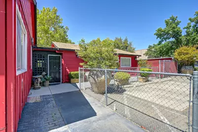 9271 Elk Grove Blvd, Elk Grove, CA 95624 - Photo 12
