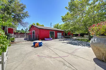 9271 Elk Grove Blvd, Elk Grove, CA 95624 - Photo 46