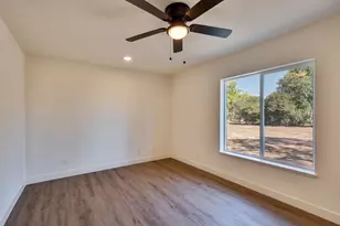 4564 Ardmore Ave, Olivehurst, CA 95961 - Photo 12
