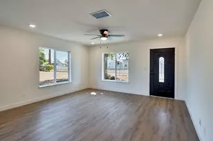 4564 Ardmore Ave, Olivehurst, CA 95961 - Photo 4