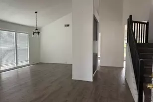 8107 Darien Cir, Sacramento, CA 95828 - Photo 6