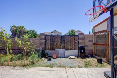 1901 St Sebastian Way, Modesto, CA 95358 - Photo 42