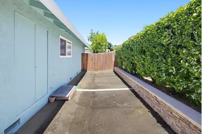 7554 Tipperary Way, Citrus Heights, CA 95610 - Photo 58