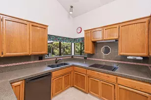 195 Diamond Oaks Rd, Roseville, CA 95678 - Photo 30