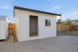 7607 Elder Creek Rd, Sacramento, CA 95824 - Photo 30